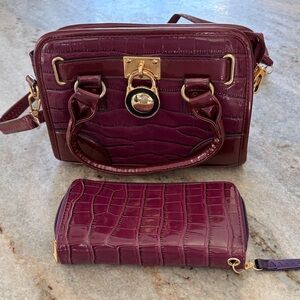 Elegant Burgundy Handbag and Wallet Set great condition